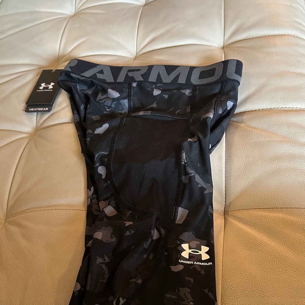 Under Armour Black and Gray Camo Leggings